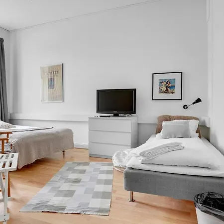 12 Bedroom Gorgeous In 펜션 *