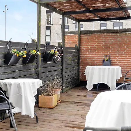 12 Bedroom Gorgeous In Колдинг